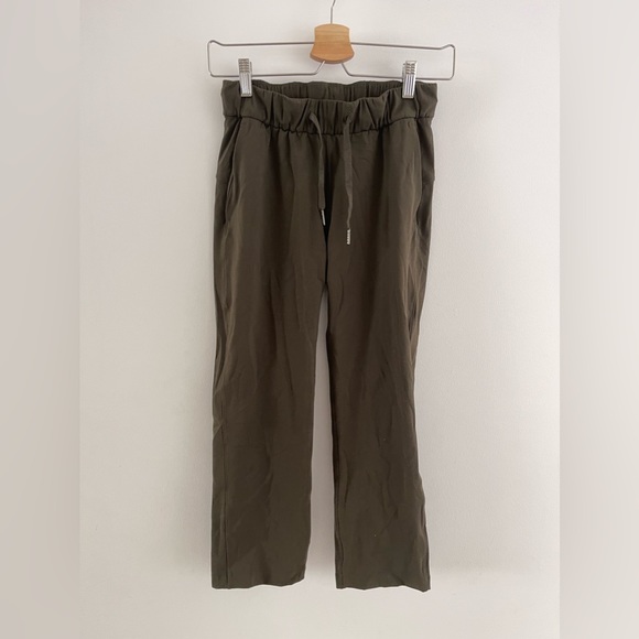 *SOLD LOCALLY* 7/8 On The Fly Lululemon Dark Olive Trousers - Picture 3 of 4